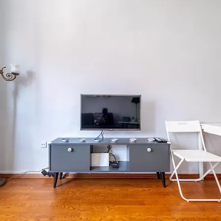 Spacious Dublex In Cihangir Apartment