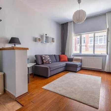 Lägenhet Spacious Dublex In Cihangir Istanbul