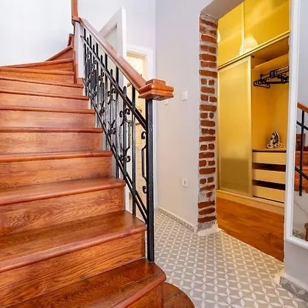 Spacious Dublex In Cihangir Apartmán *